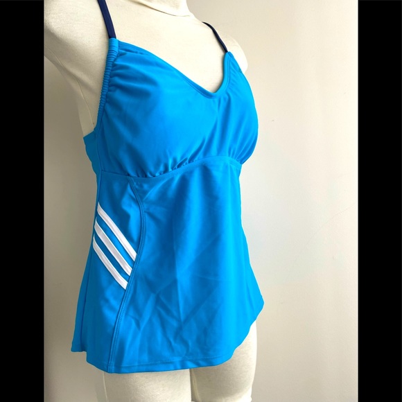 ❤️2/$25..ADIDAS SWIMSUIT TOP❤️ - Picture 1 of 3